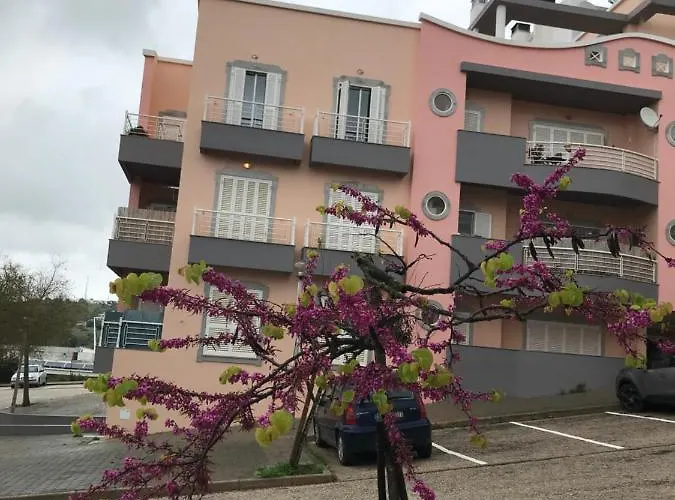 アパート Royal And *